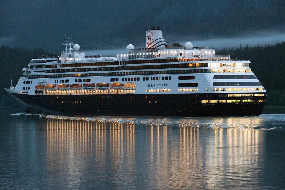 MS ZAANDAM CRUCEROS HOLLAND AMERICA LINE CRUCEROS SUDAMERICA CRUCEROS CANADA CRUCEROS NUEVA IGLATERRA NEW ENGLAND CRUISES